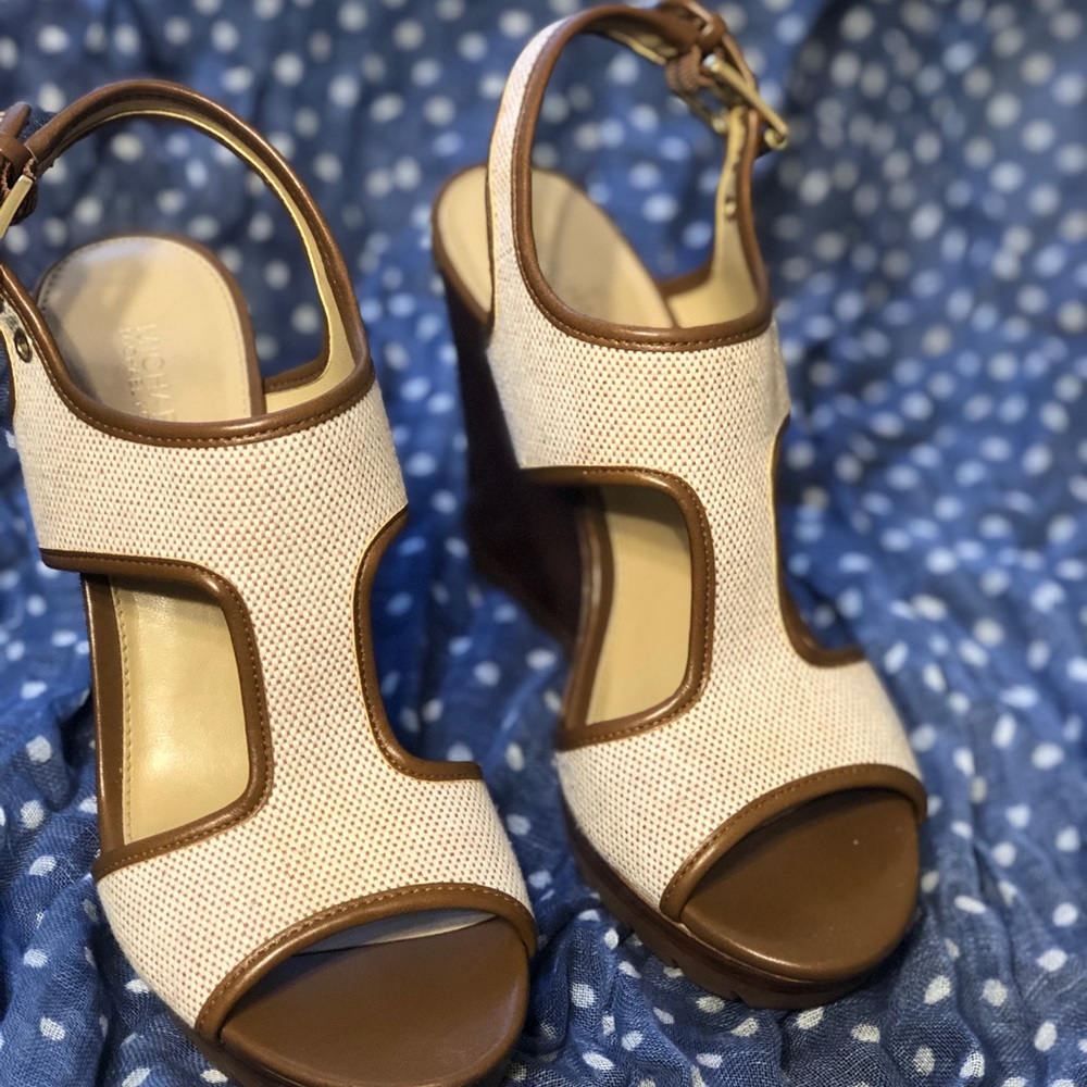 MICHAEL KORS size 7 - great condition
